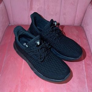 Slow man walking shoes worn twice black 10 1/2 men’s